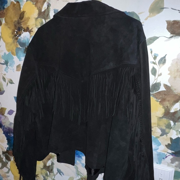 Wrangler Women's Crop Fringe Leather Jacket - Picture 6 of 6